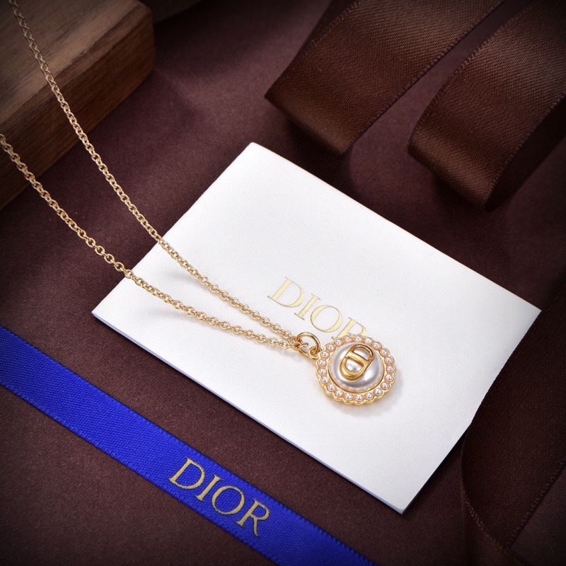chr1st1an D10r necklaces